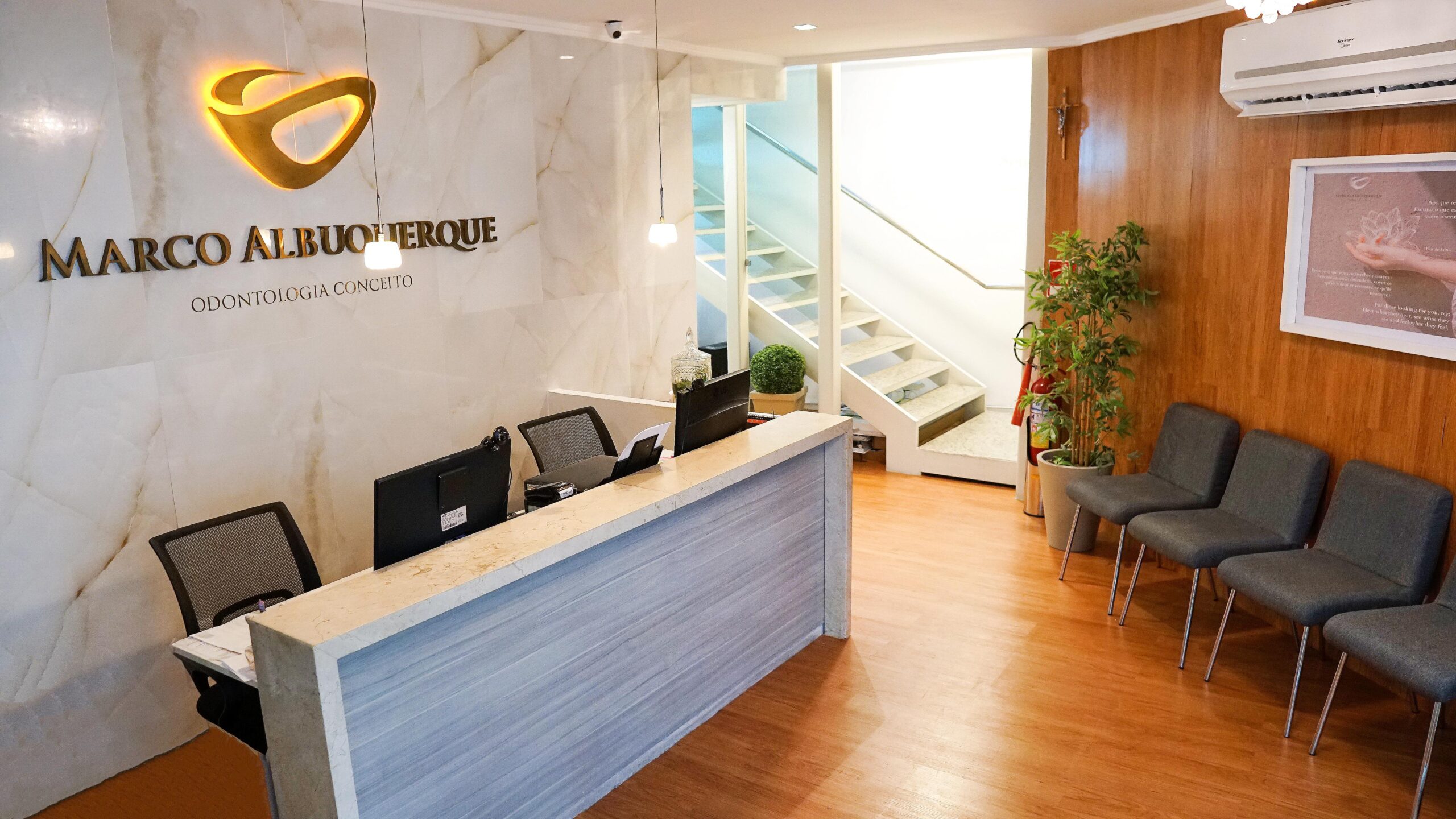 Imagem da recepção da clínica